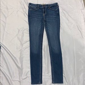 Hollister Super Skinny low rise
